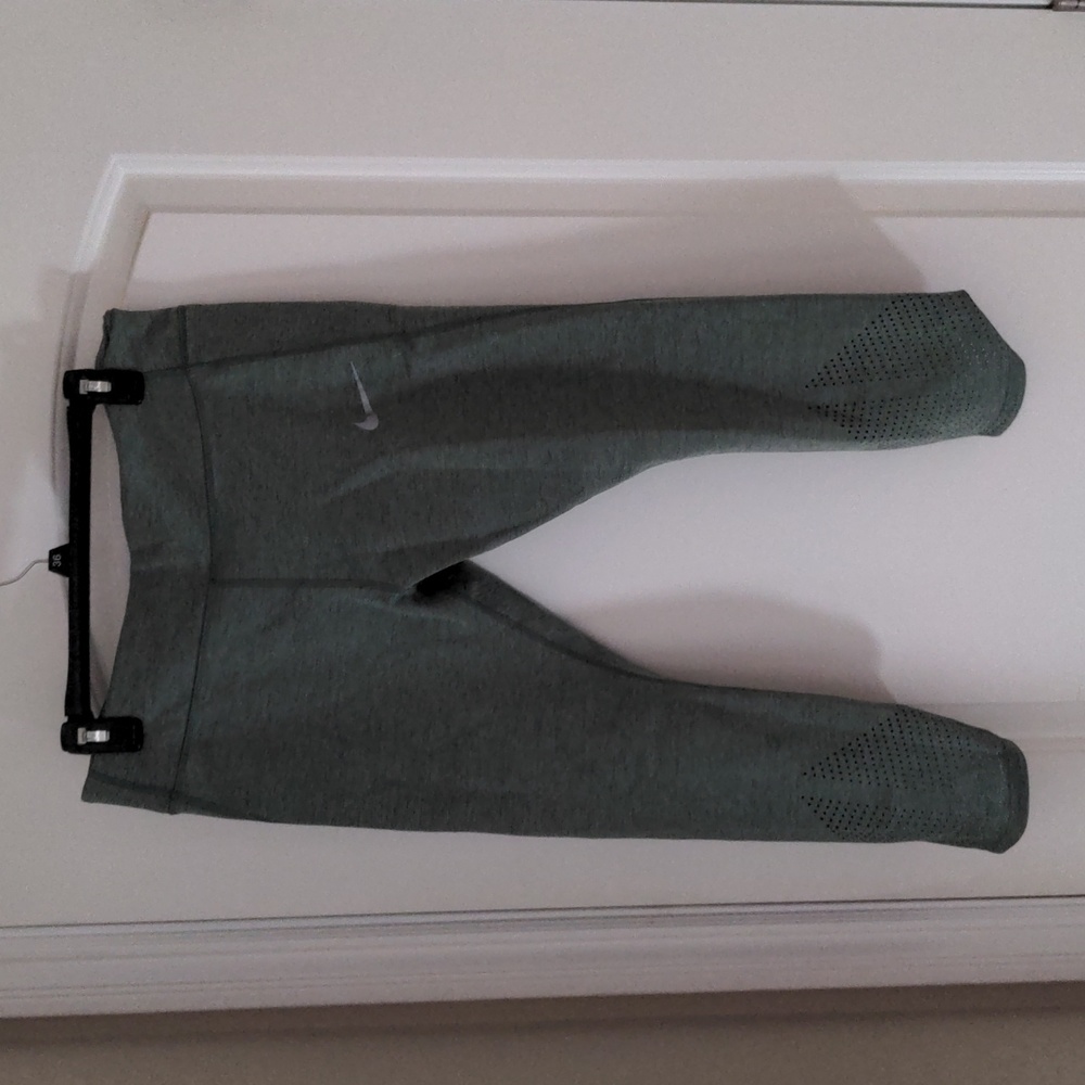 Nike Capri Leggings